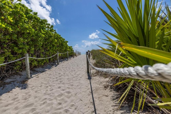 Suites On South Beach image 11